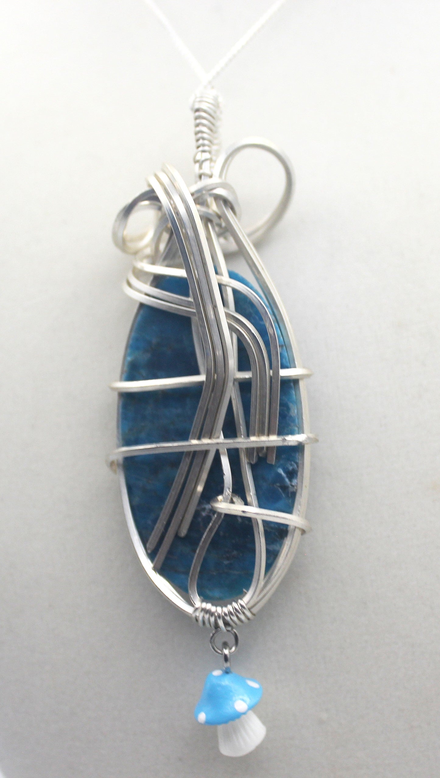Silver Argentium Blue Apatite Mushroom Pendant Necklace – Carved Crystal, Clarity & Motivation