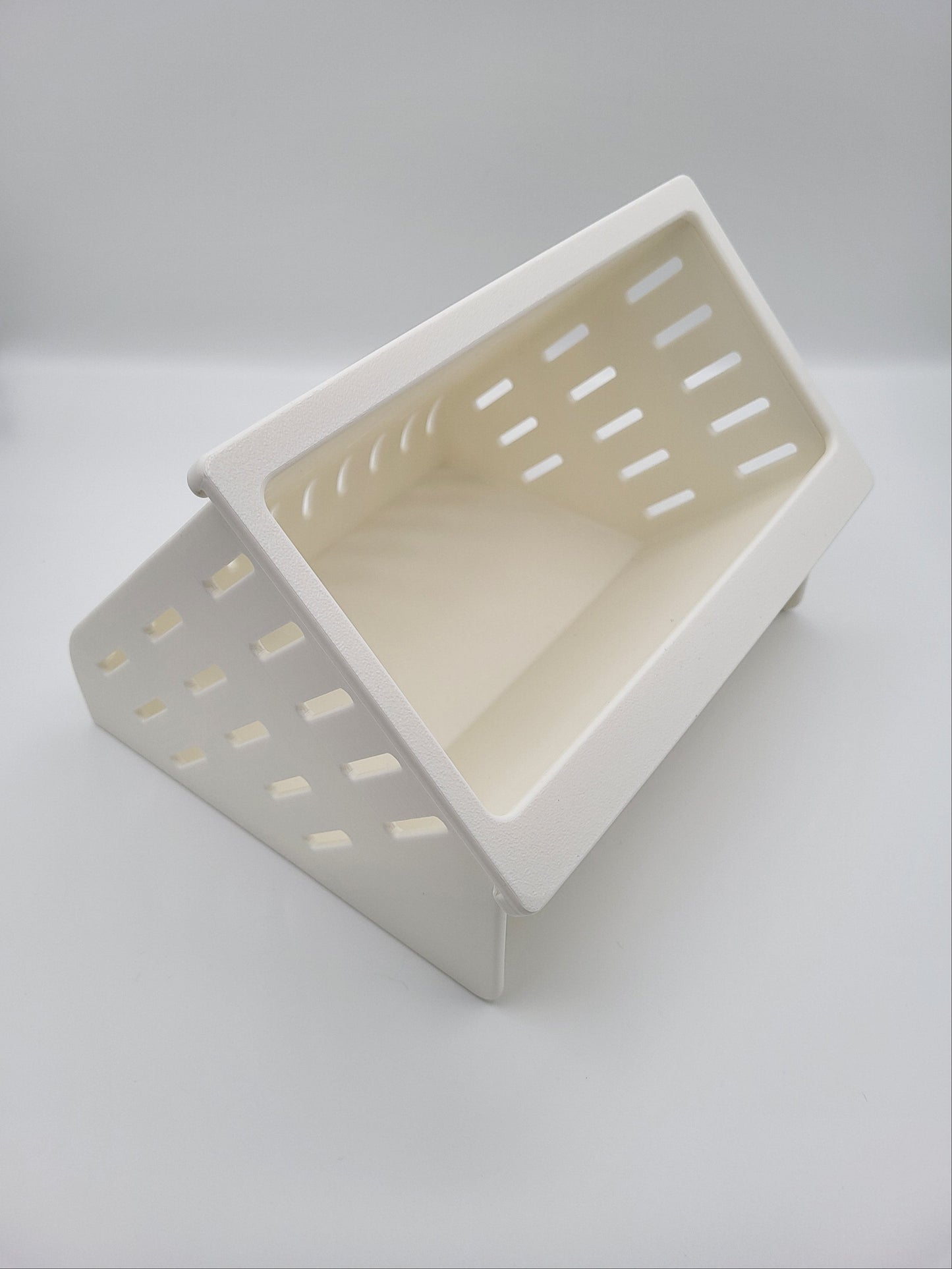 The Open Air Hay Feeder and Hay Roller Bundle | 6 Colors