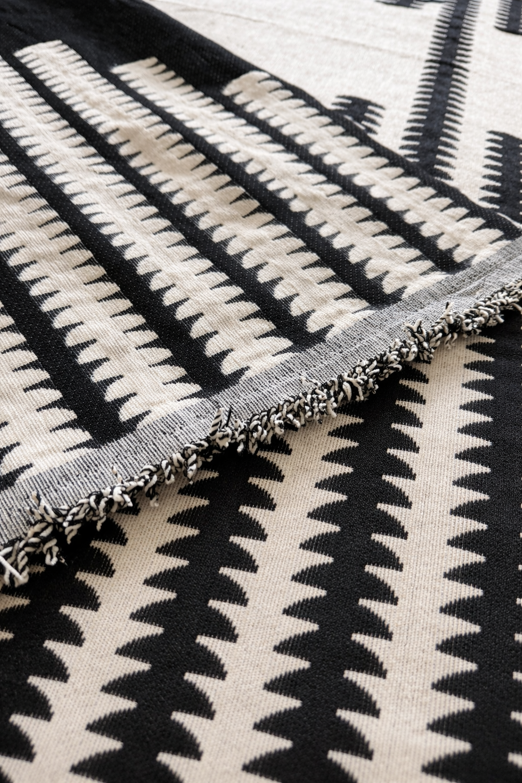 Amira Throw Blanket – Soft Neutral Cozy Throw for Bed or Sofa