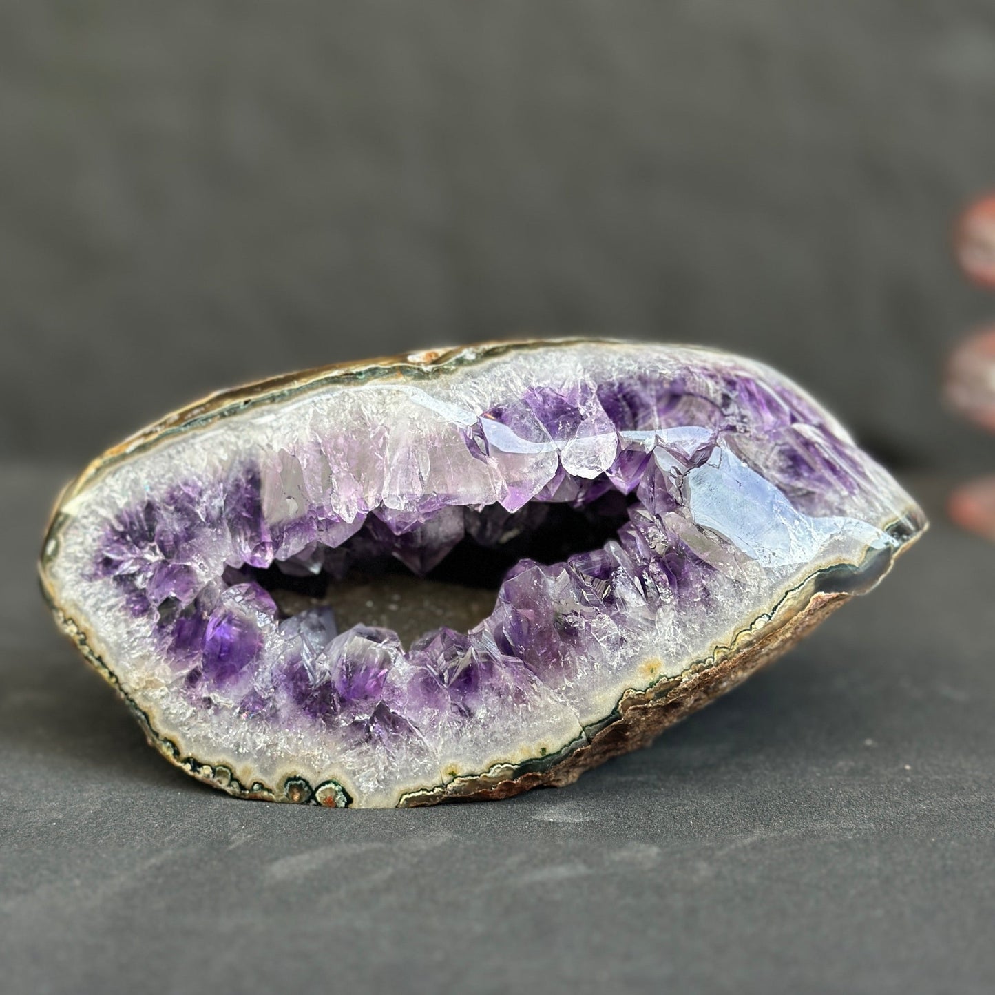 Amethyst geode, extra quality amethyst