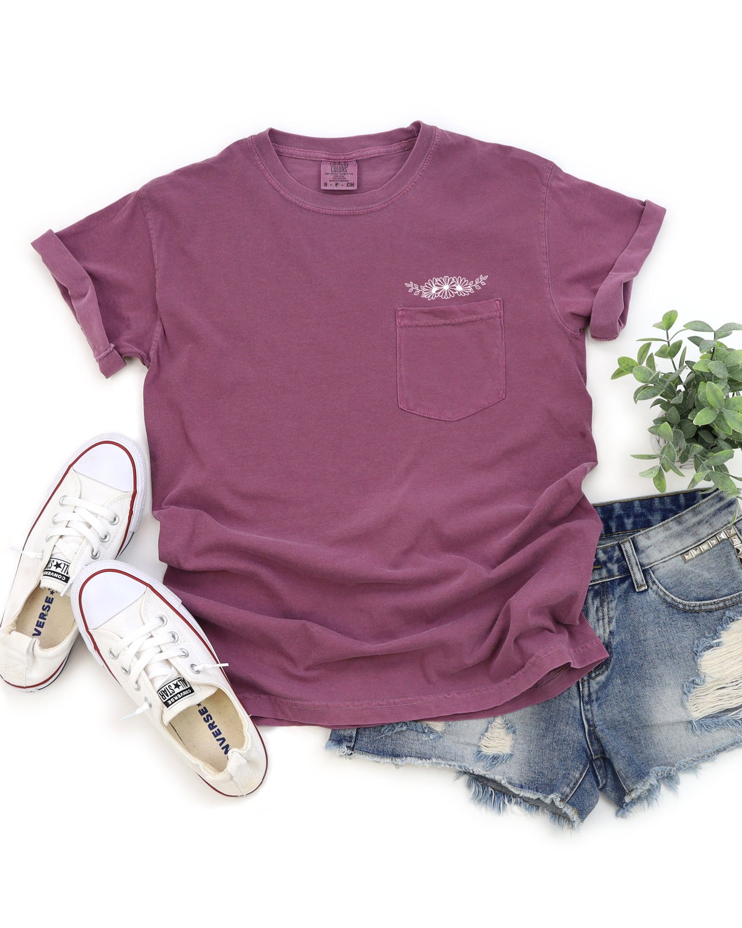 Daisy Bouquet Flowers Botanical Comfort Colors Pocket T Shirt