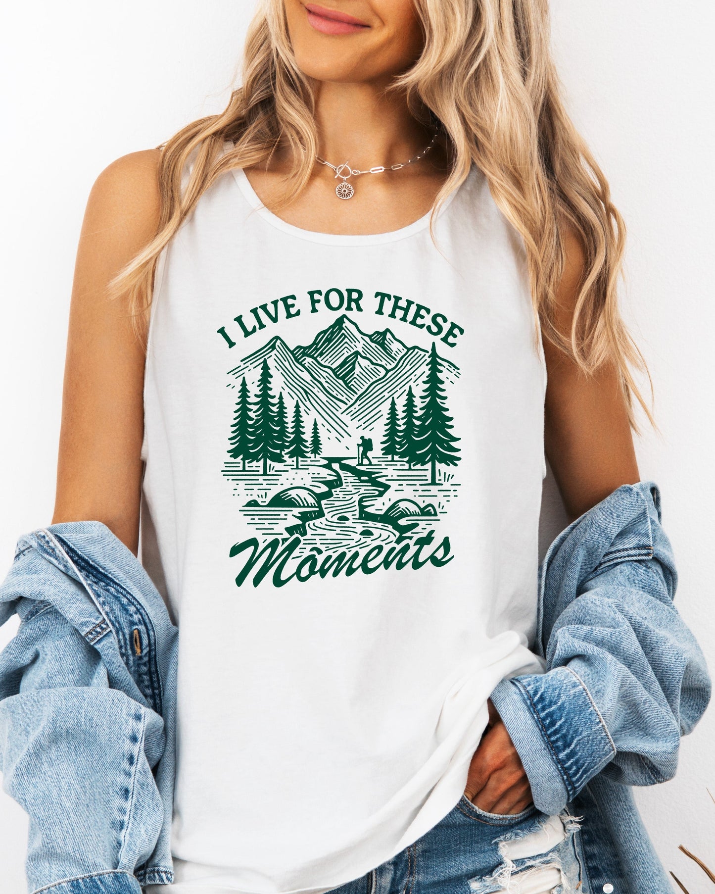 I Live for These Moments Mountain Tank Top – Comfort Colors Camping Hiking Nature Graphic