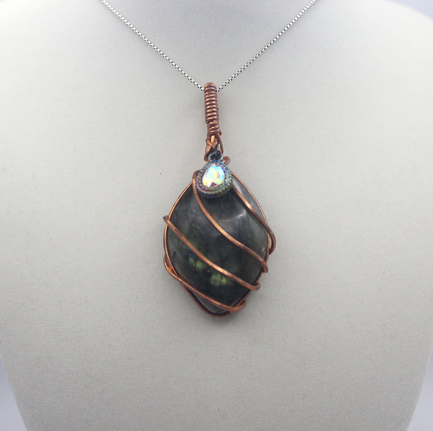 Raw Copper Labradorite Charmed Pendant Necklace