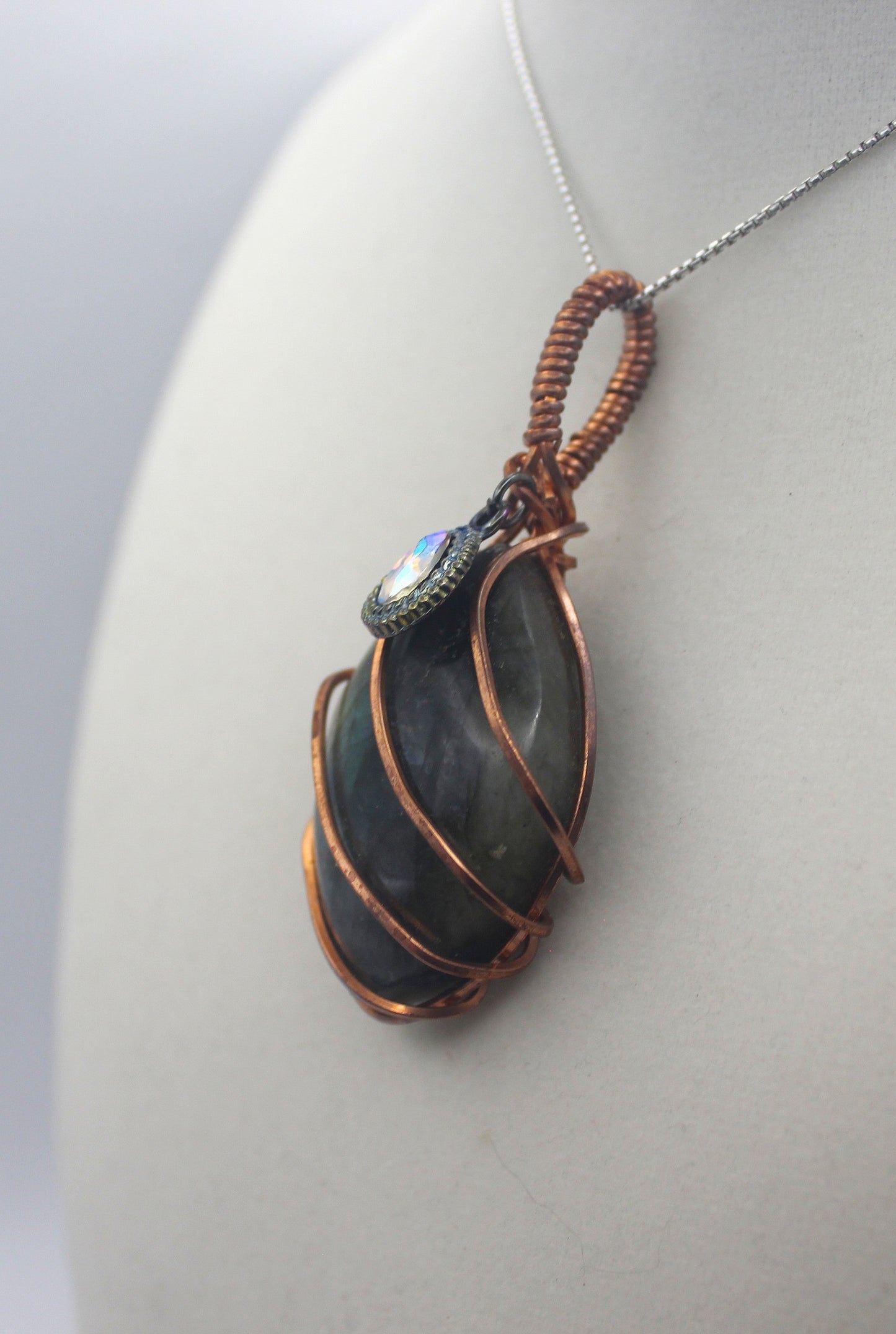Raw Copper Labradorite Charmed Pendant Necklace
