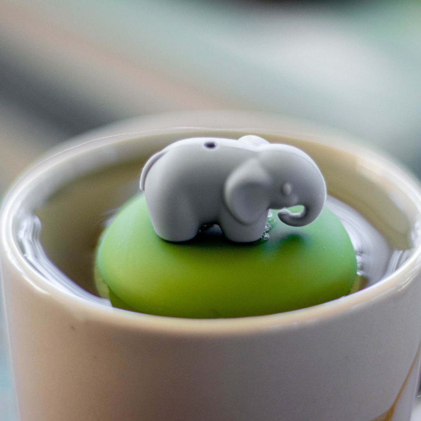 Floating Royal Elephant Tea Infuser - Cute Animal Tea Infuser for Loose Leaf Tea