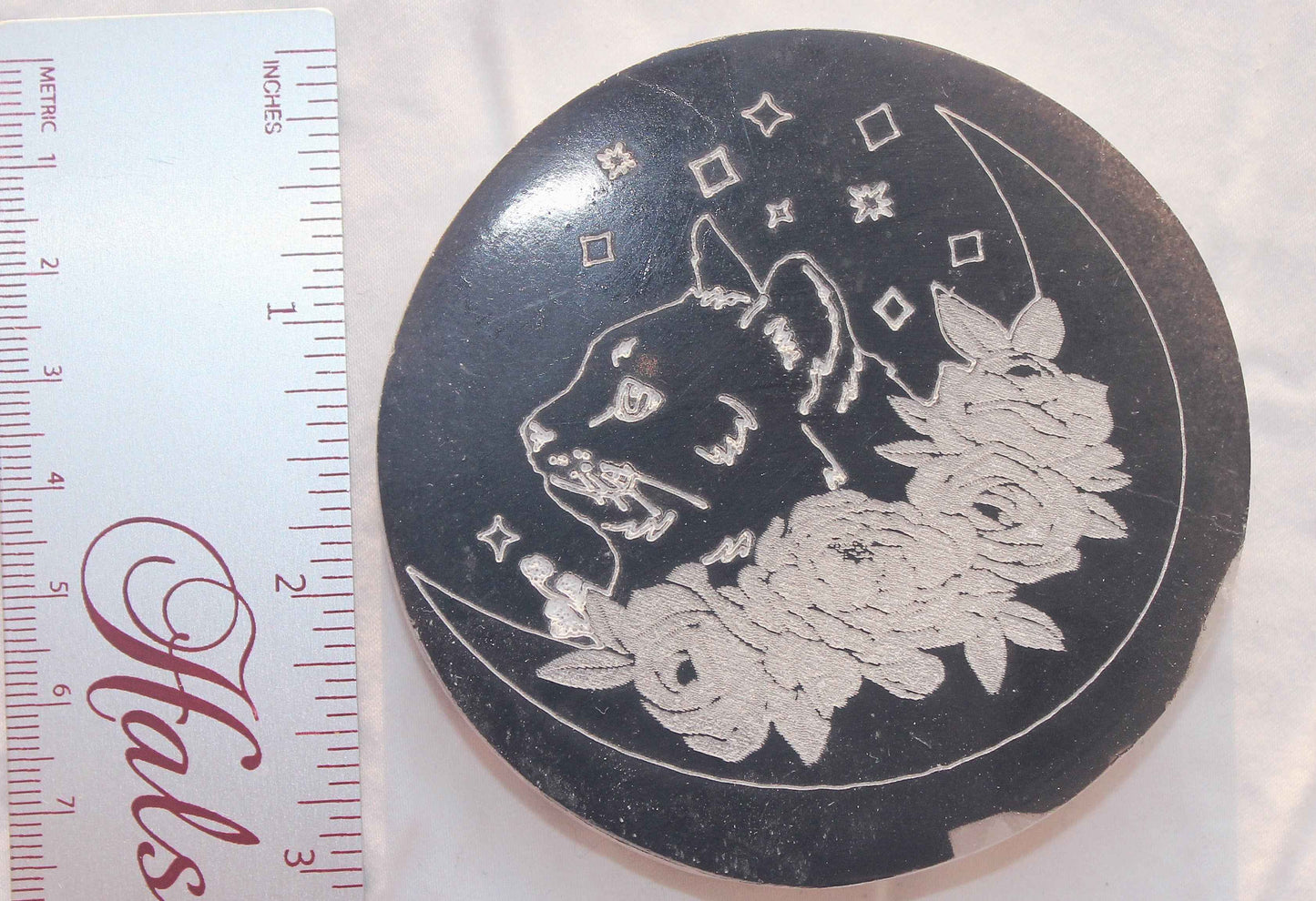 Selenite Cat Moon Plate – Crystal Cleansing & Celestial Altar Disc