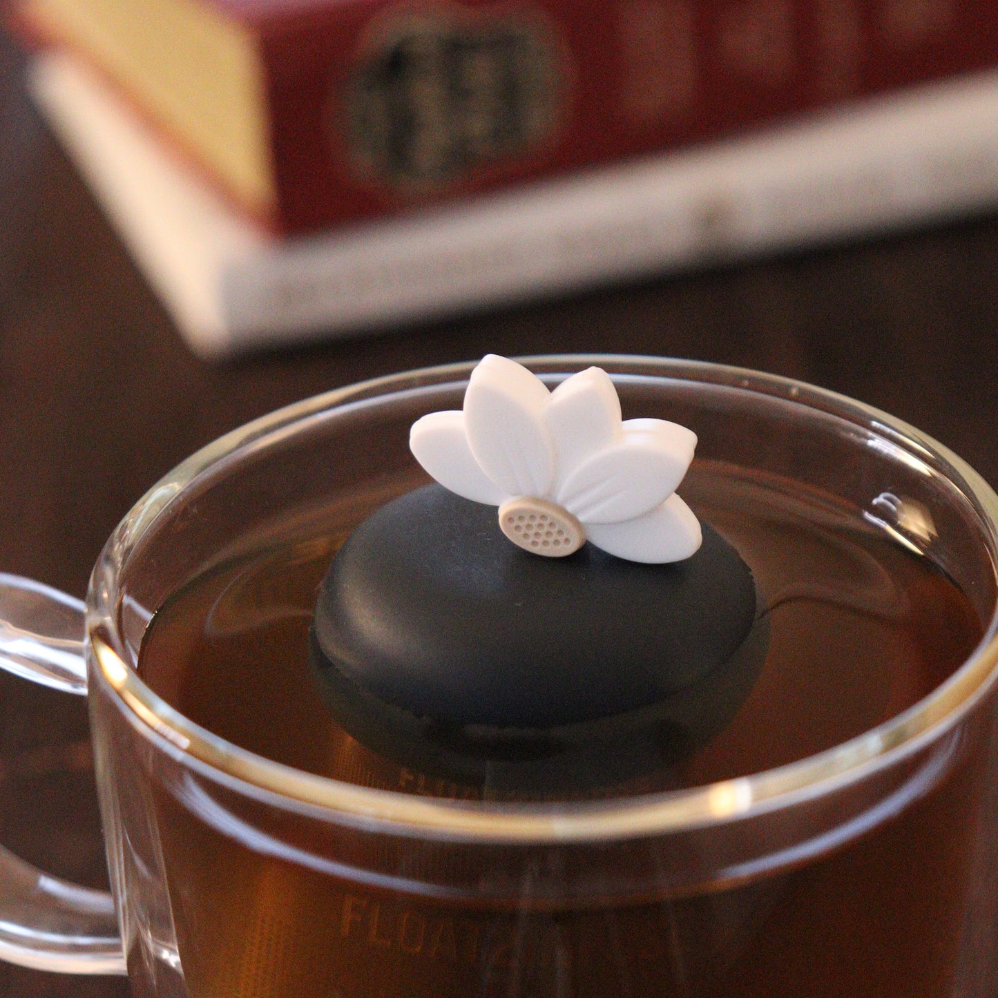 Floating White Lotus Flower Tea Infuser - Cute Tea Infuser for Loose Leaf Tea