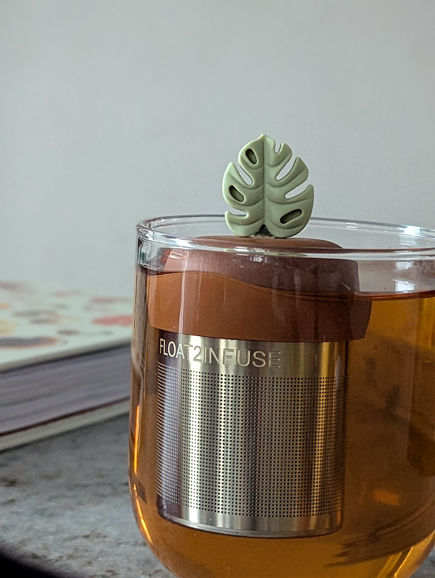 Floating Earth Green Monstera Tea Infuser - Cute Tea Infuser for Loose Leaf Tea