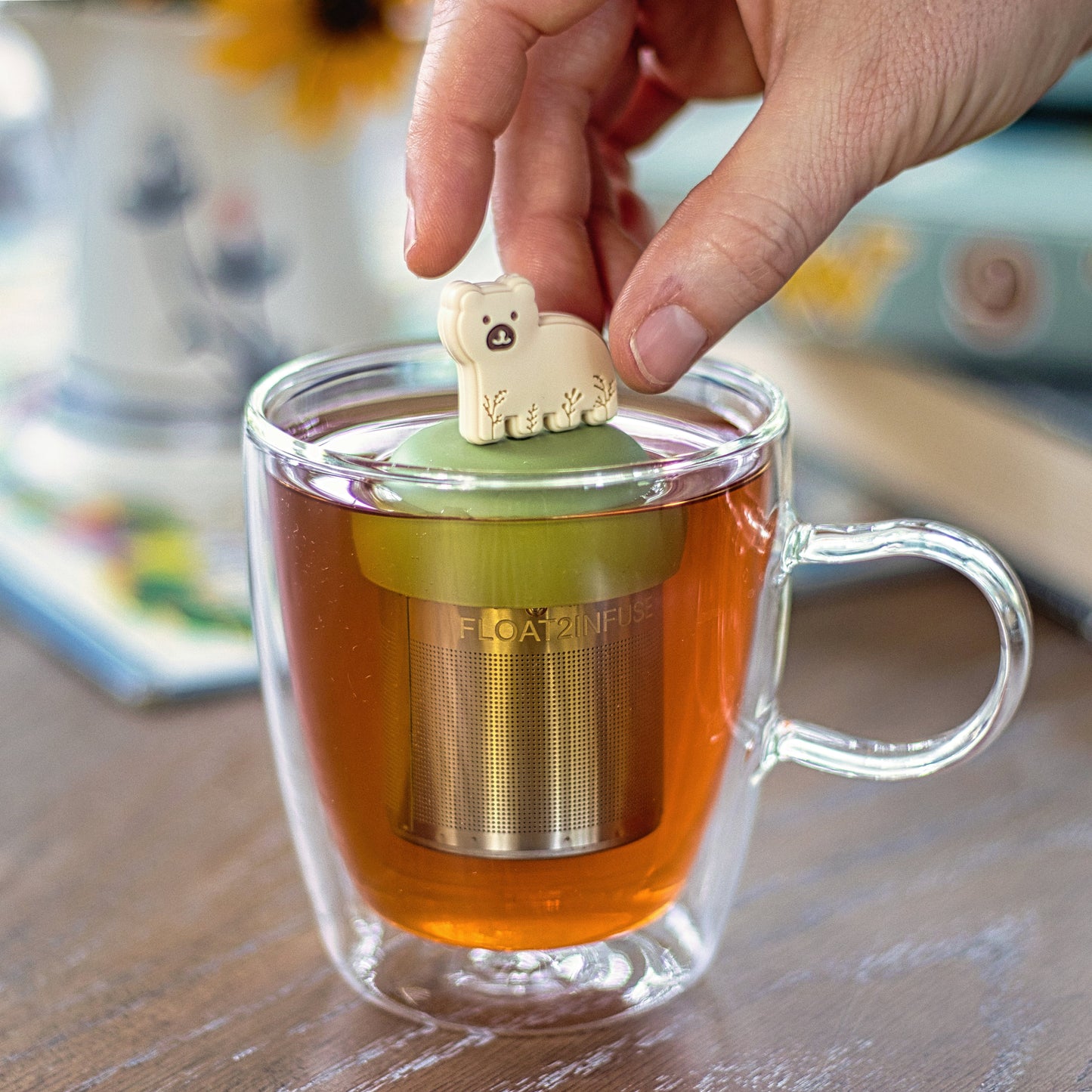 Floating Blonde Bear Tea Infuser - Cute Animal Tea Infuser for Loose Leaf Tea