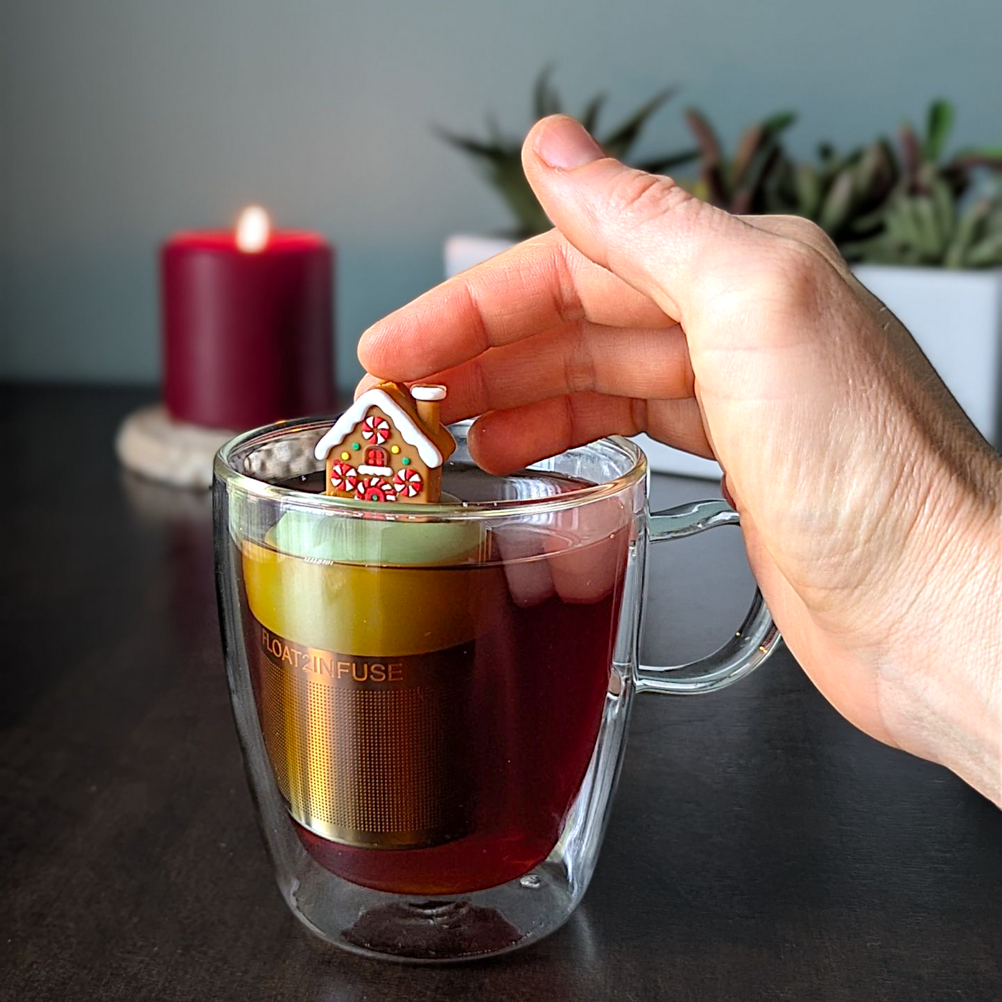 Floating Gingerbread House Tea Infuser - Cute Tea Infuser for Loose Leaf Tea
